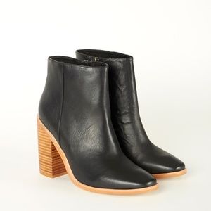 Sol Sana Fox Boot Black Leather